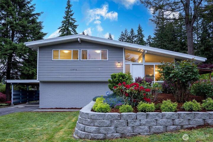 Property Photo:  13904 SE 38th Pl  WA 98006 