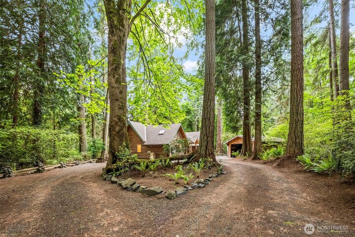 Property Photo: 9502 Olympus Beach Road NE WA 98110