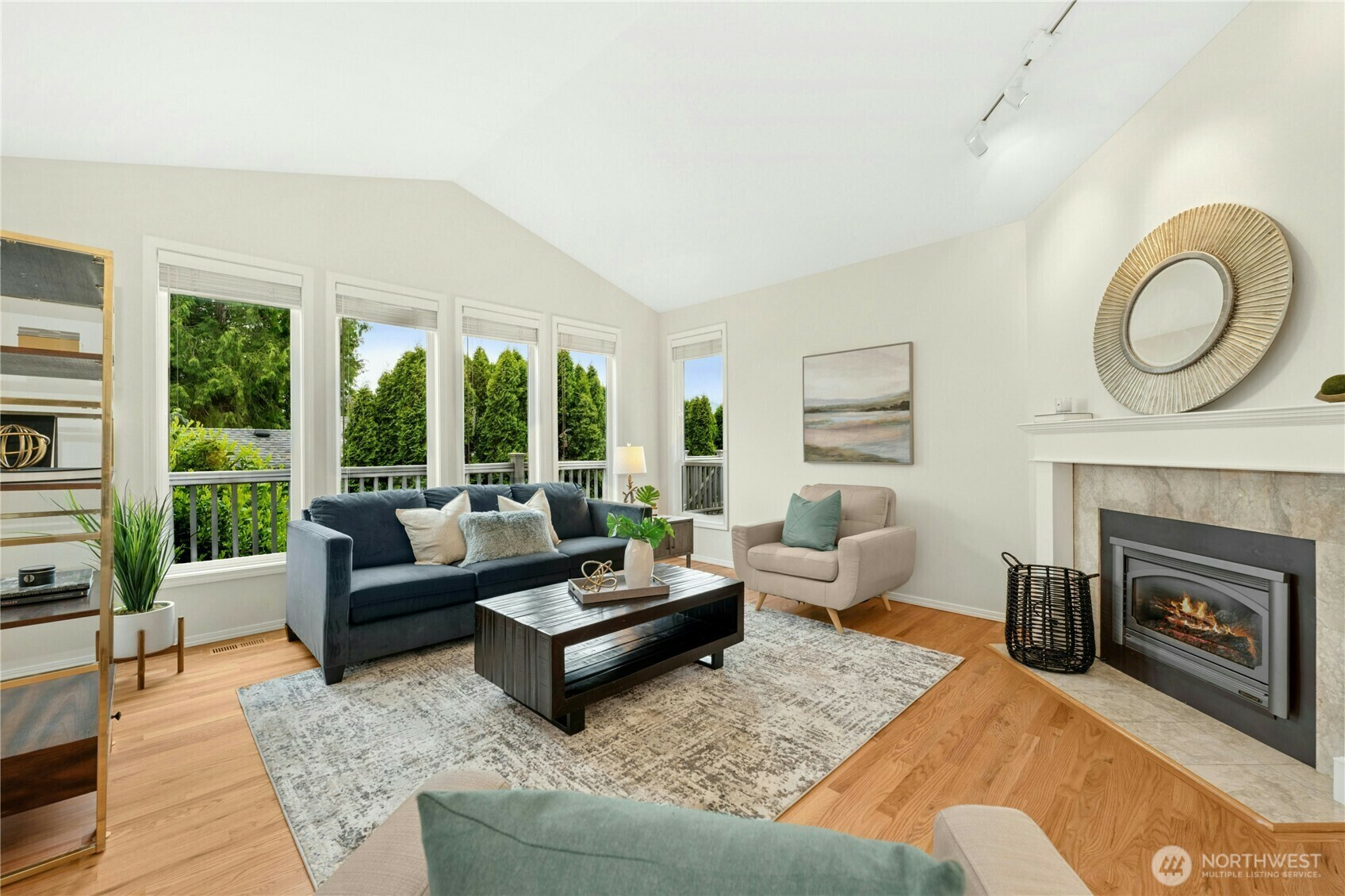 Property Photo: 1230 Oakwood Place NW WA 98027