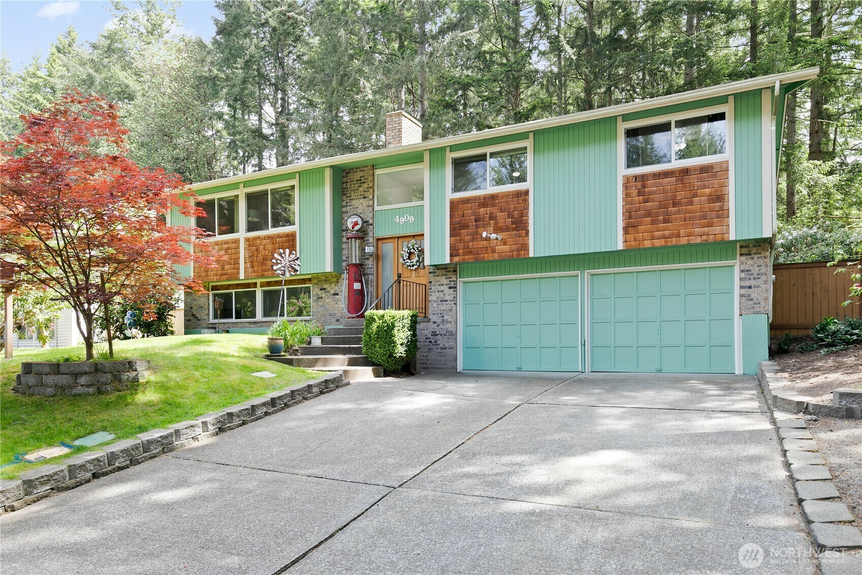 4909  95th Avenue W  University Place WA 98467 photo