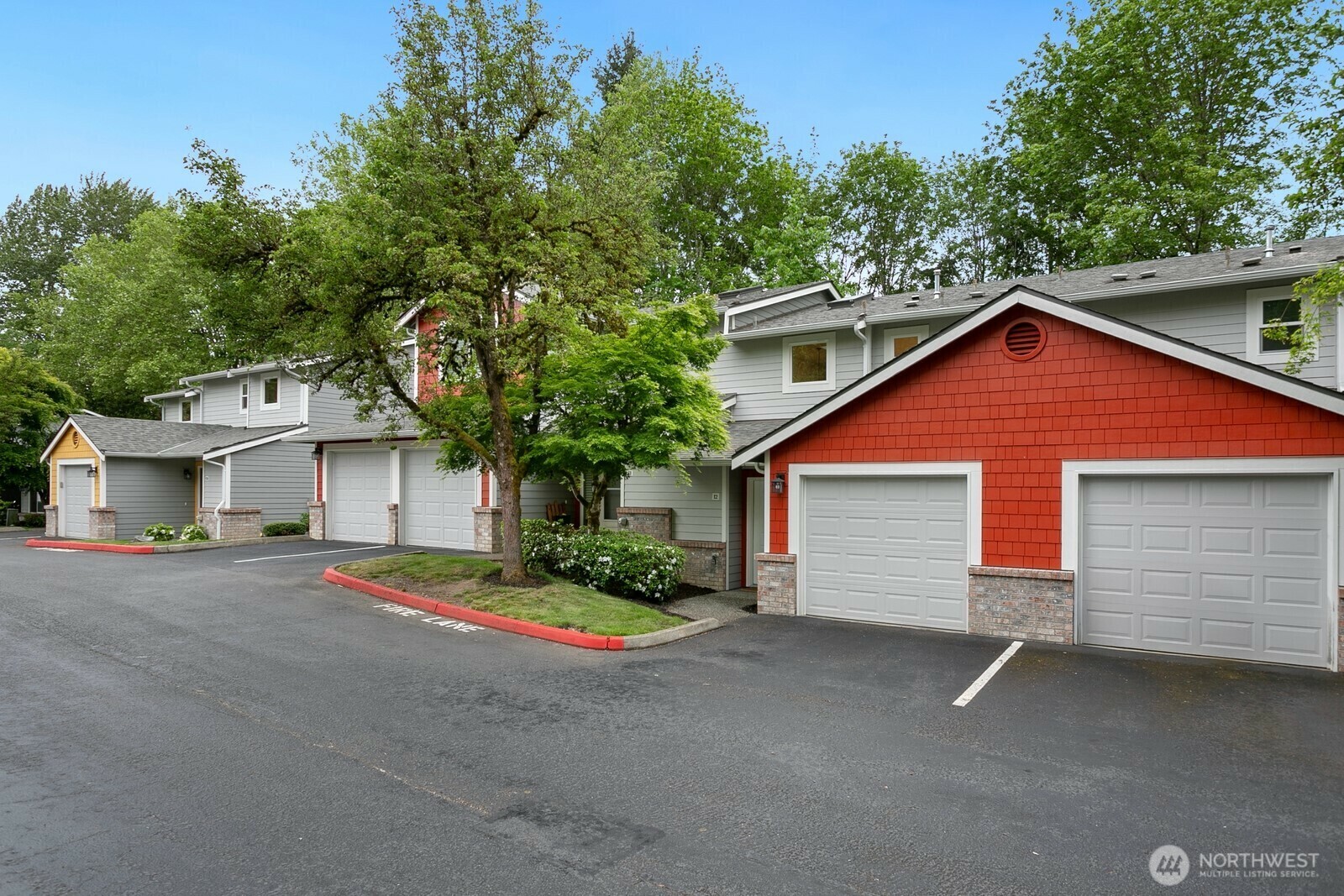 Property Photo: 23123 15th Avenue SE I2 WA 98021