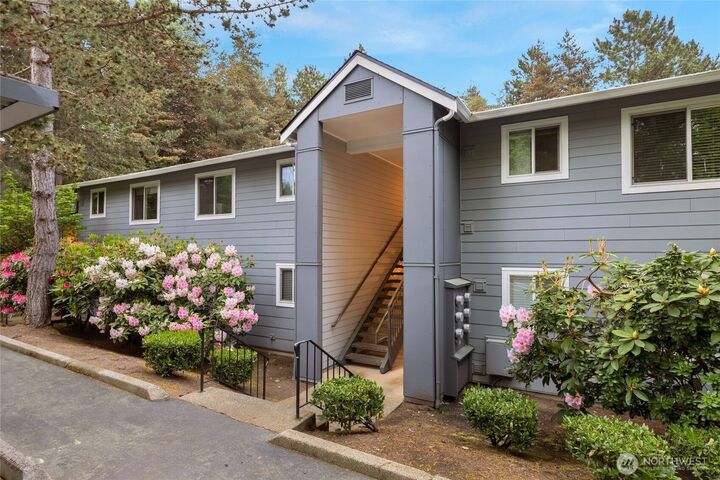 Property Photo:  12642  100th Lane NE E222  WA 98034 