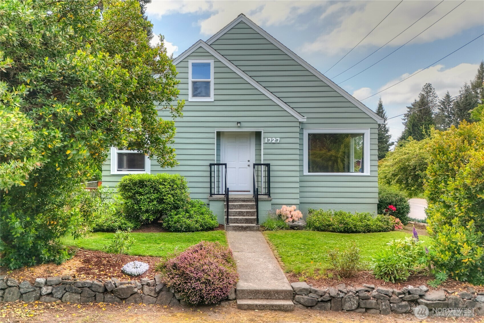 1727  Conger Avenue NW  Olympia WA 98502 photo
