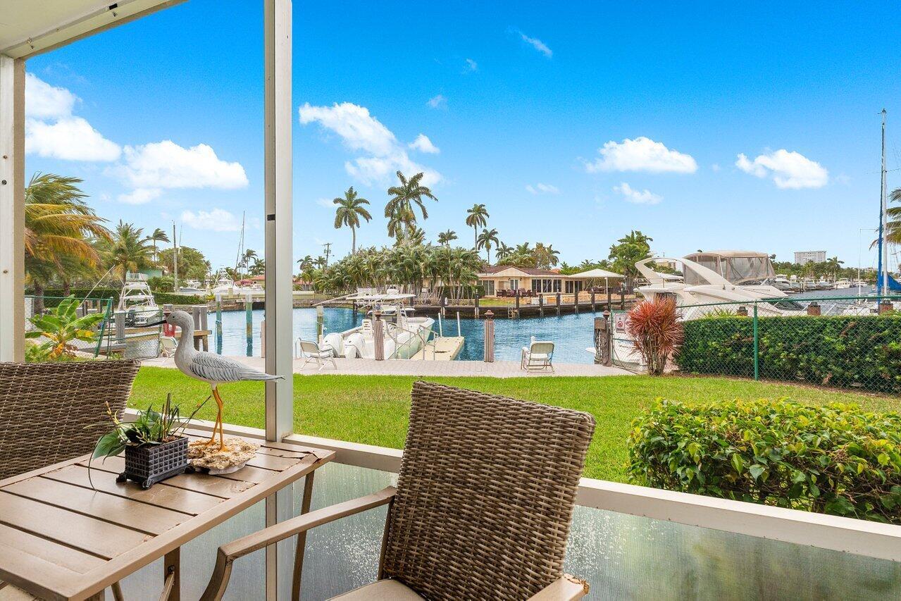 Property Photo: 2201 SE 9th Street 107 FL 33062