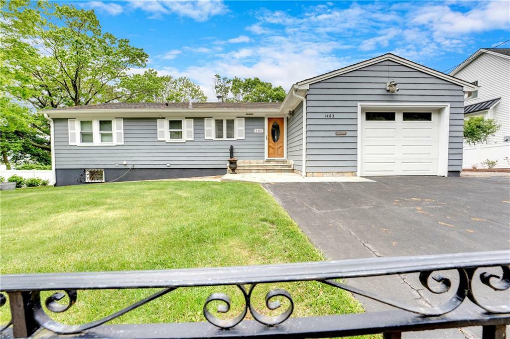 Property Photo: 1463 South Broadway Way RI 02914