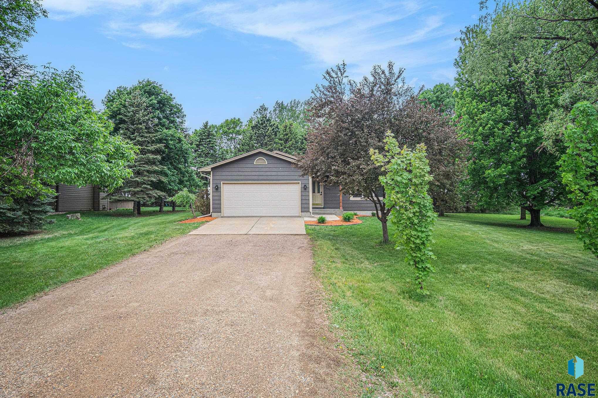 27033 Revillo Pl  Sioux Falls SD 57108 photo