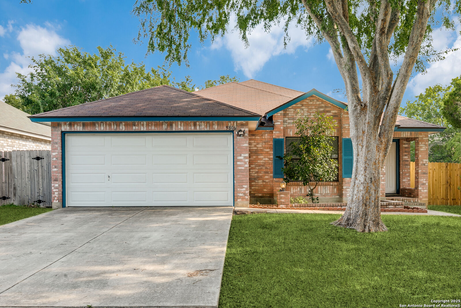 Property Photo: 9806 Morningfield TX 78250