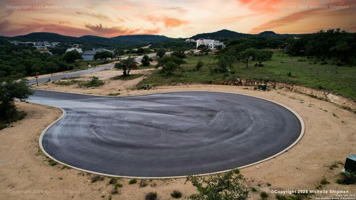 24511 Barnes Canyon  San Antonio TX 78006 photo