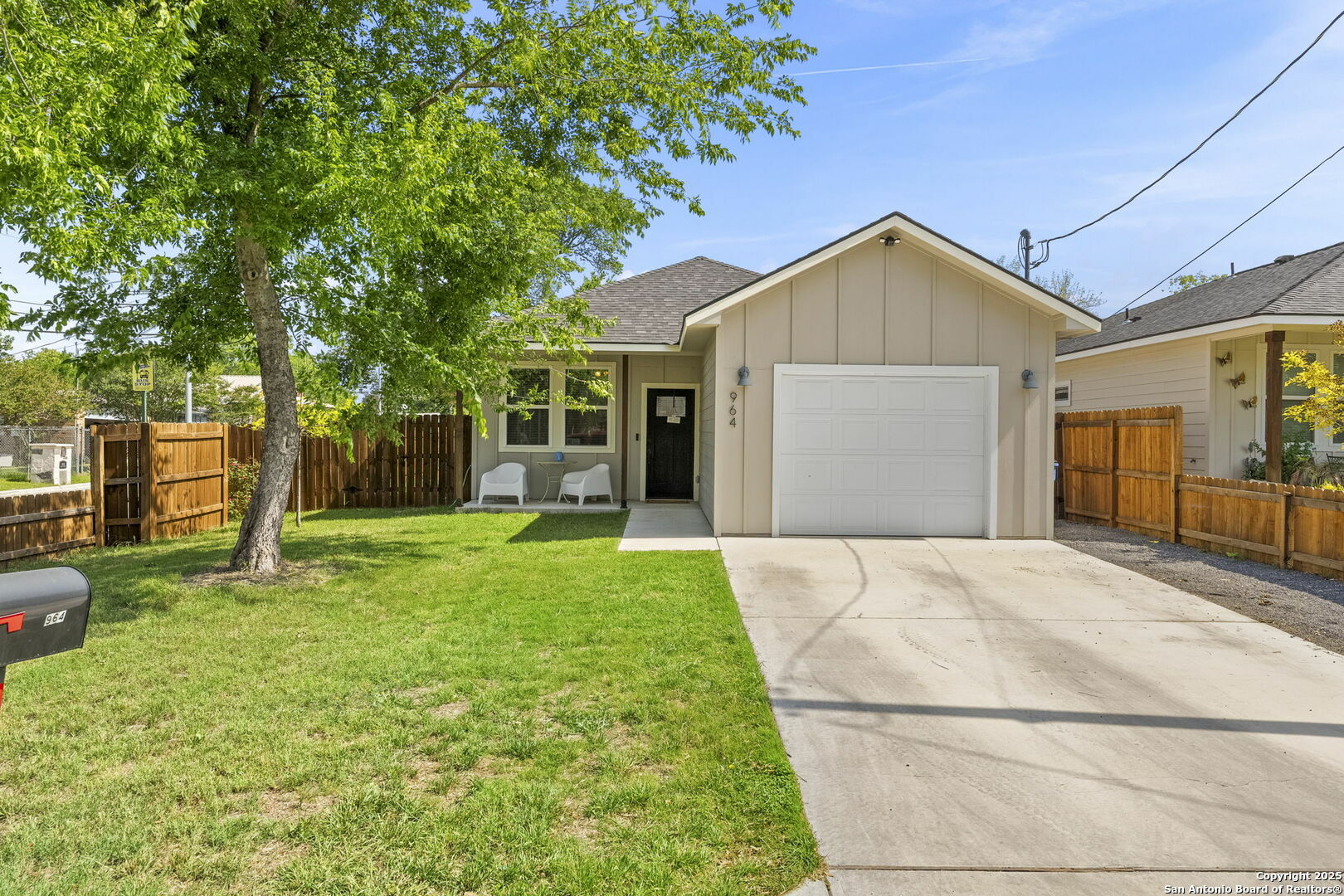 964 Allende St  Seguin TX 78155 photo