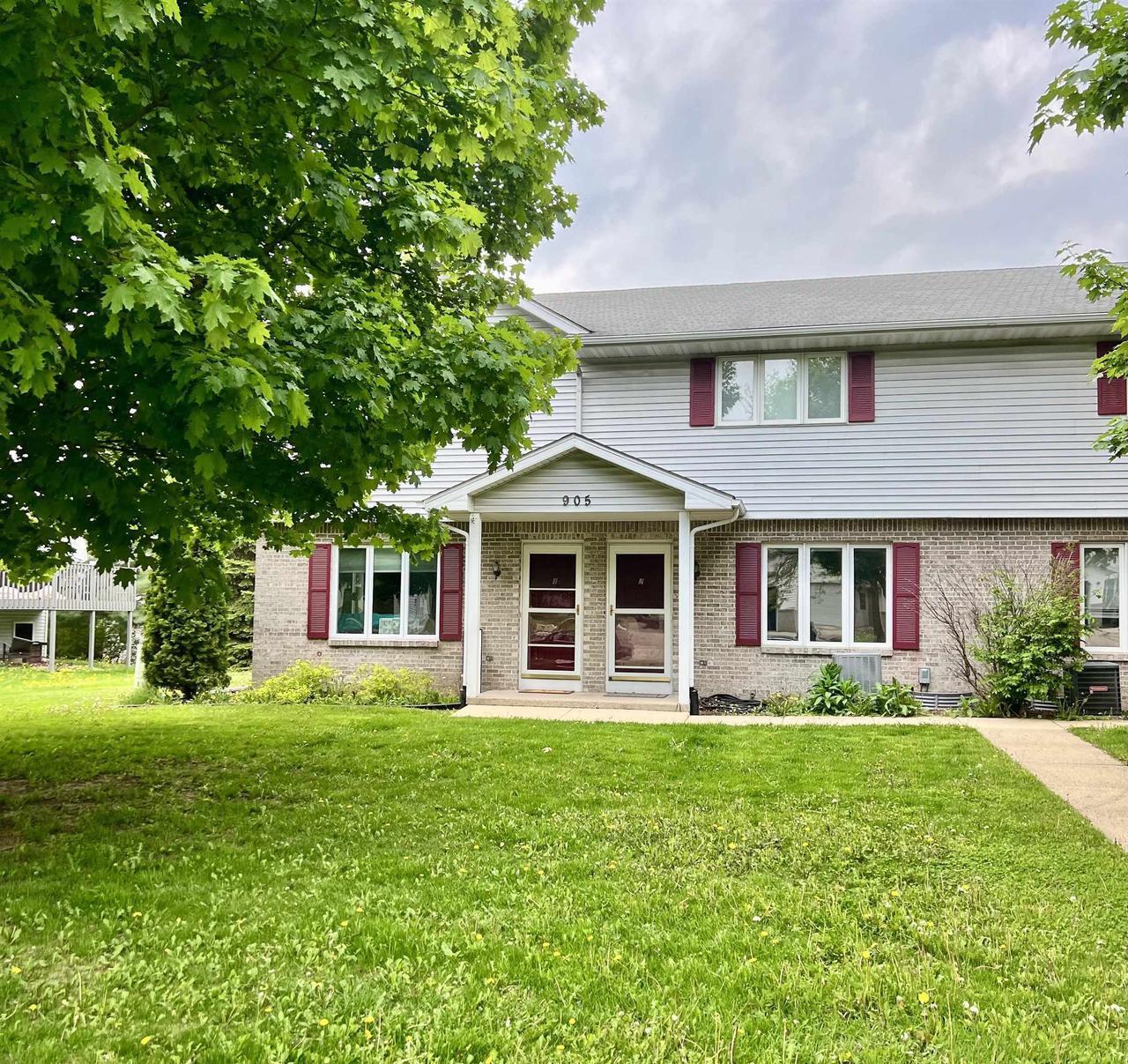 Property Photo:  905 Whispering Way 2  WI 53527 