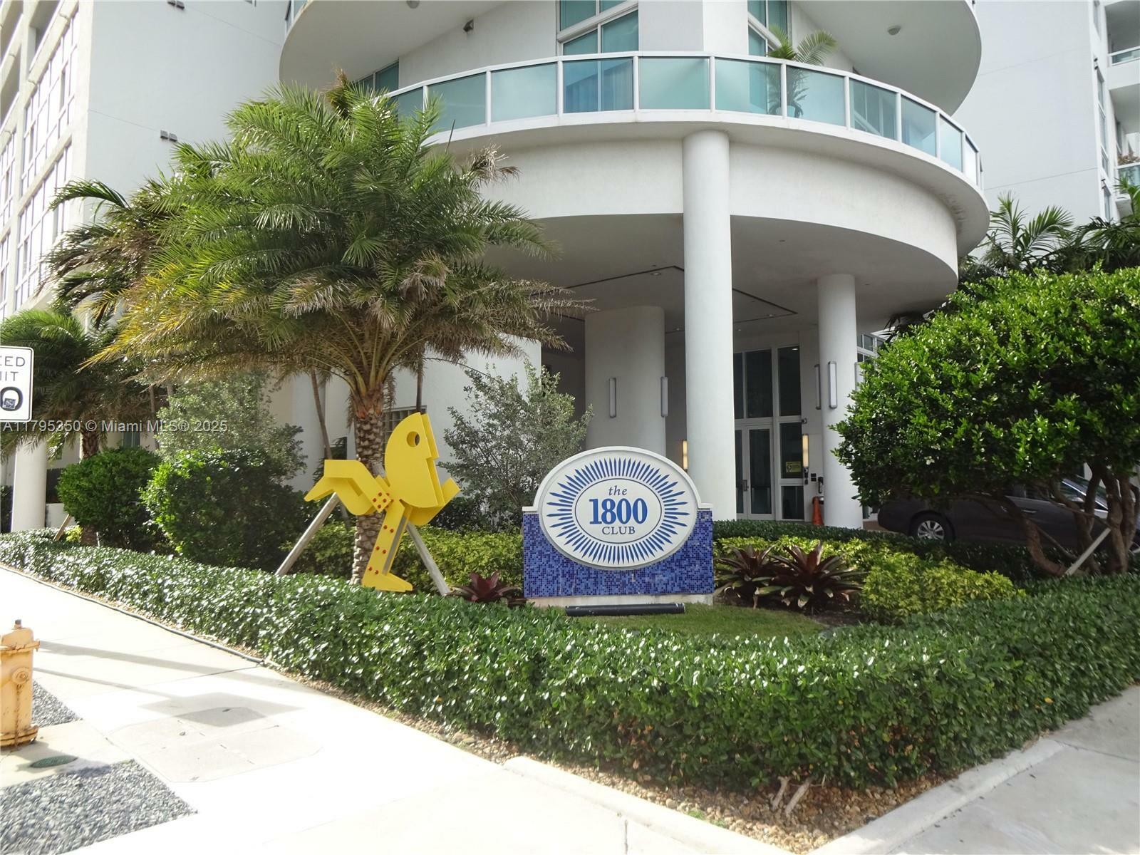 Property Photo: 1800 N Bayshore Dr 909 FL 33132