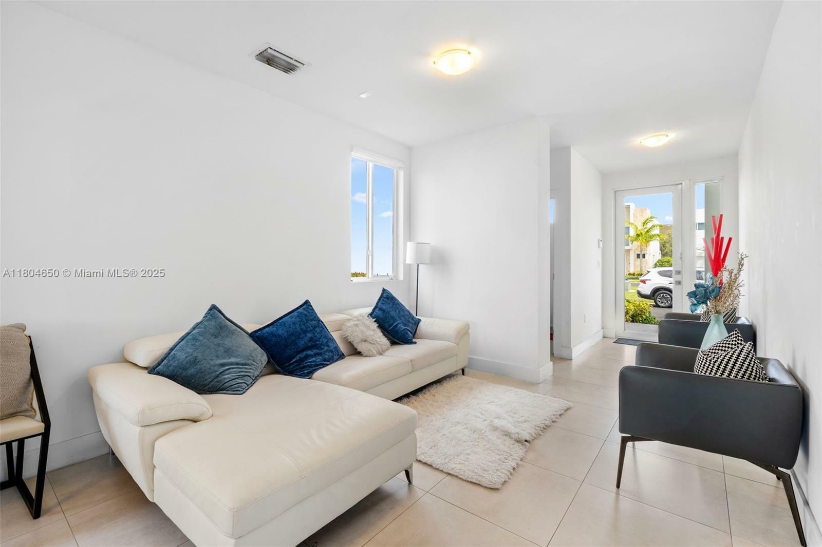 Property Photo: 6746 NW 103rd Ave FL 33178
