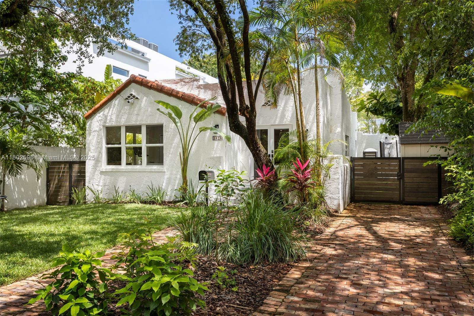 Property Photo: 2478 Inagua Ave FL 33133