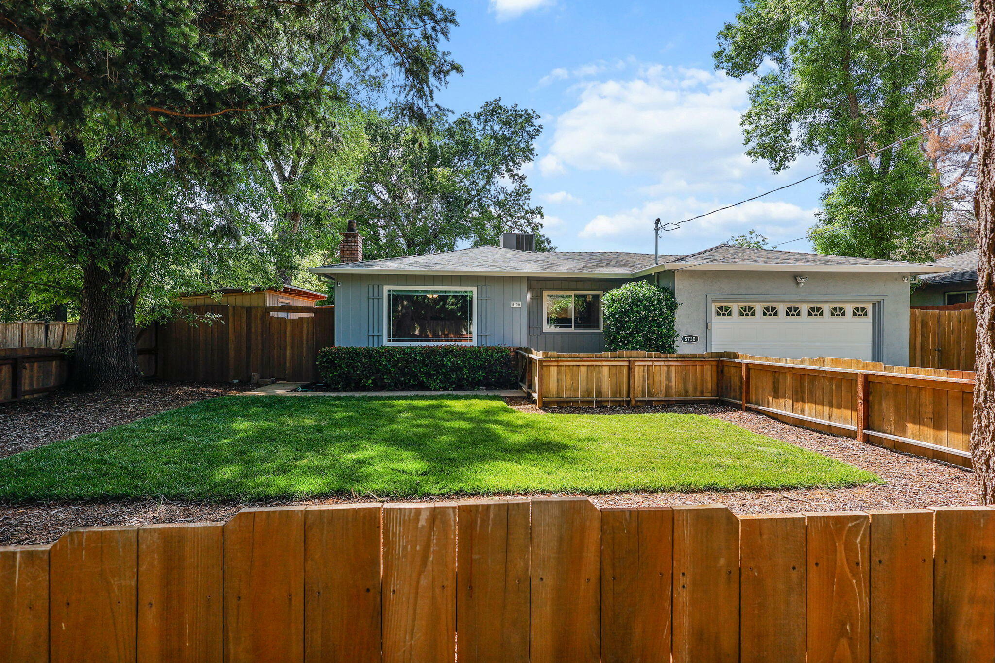 5730 E Bonnyview Road  Redding CA 96001 photo