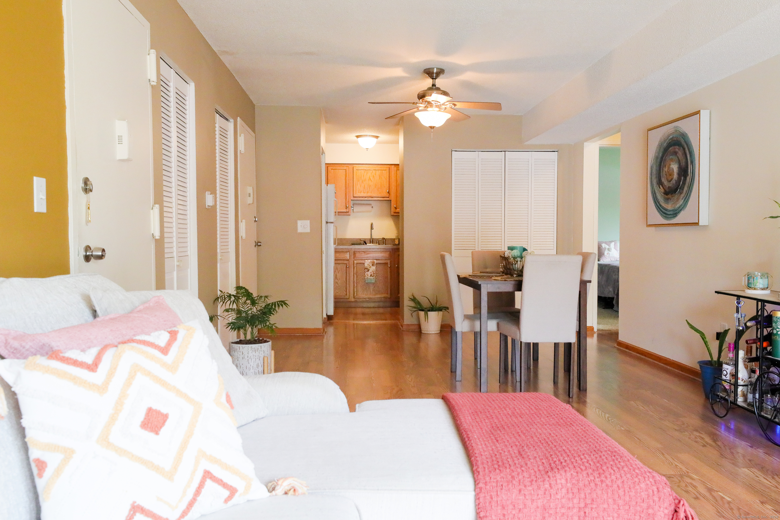 Property Photo: 500 Darling Street 9F CT 06489