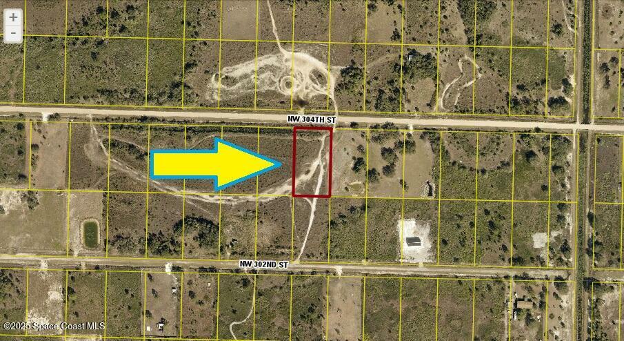 Property Photo: 17188 NW 304th Street FL 34972