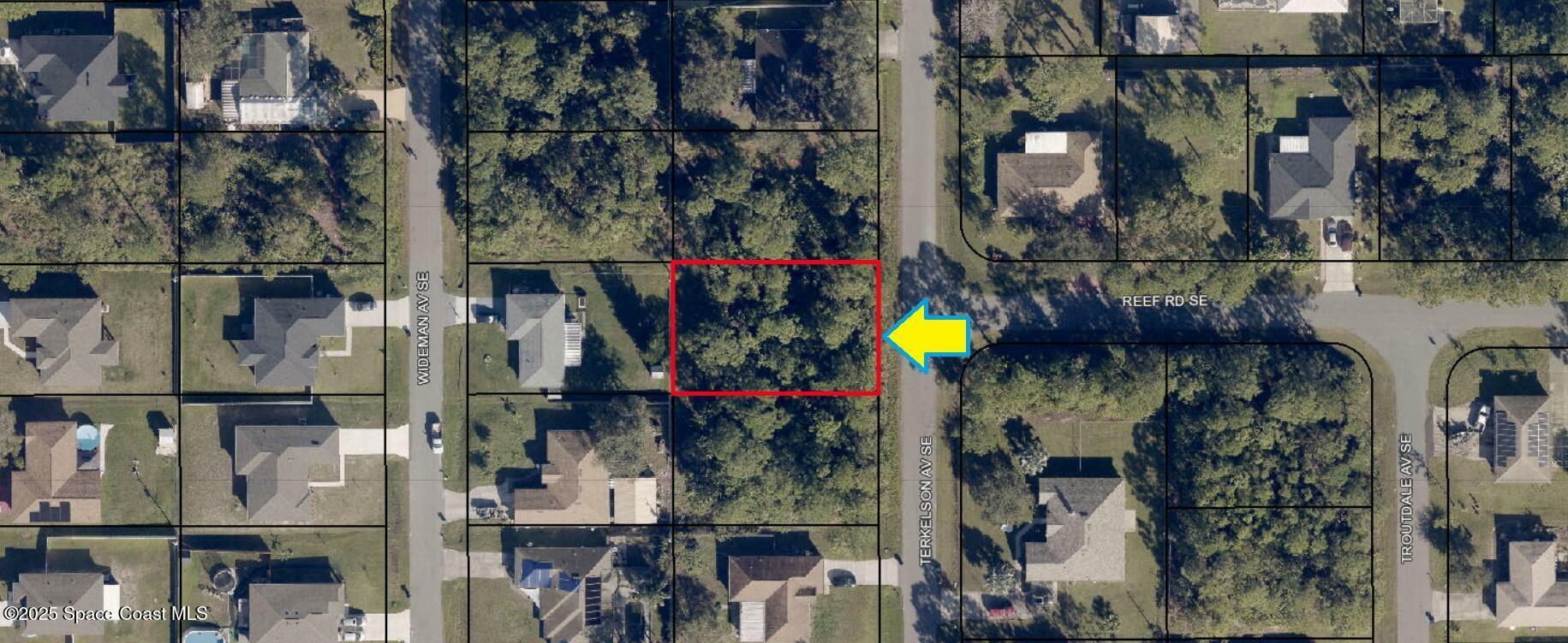 Property Photo: 3224 Terkelson Avenue SE FL 32909