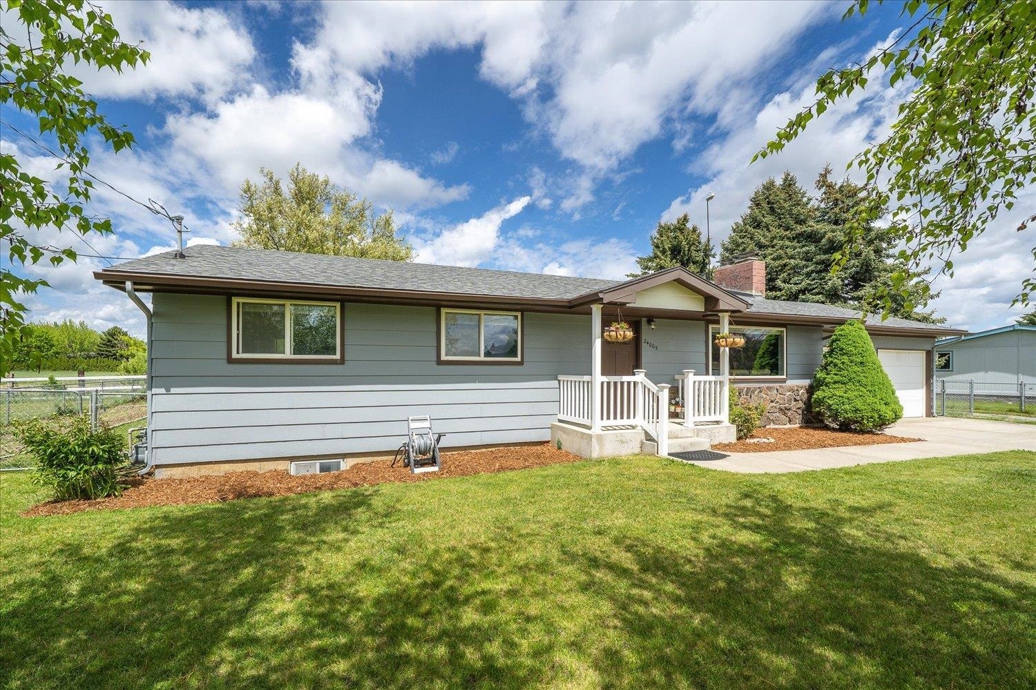 Property Photo: 24005 E Garland Ave WA 99027