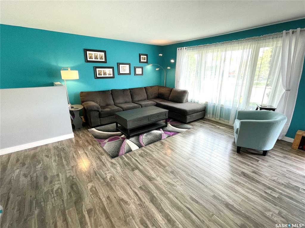 Property Photo: 1619 Mackenzie King Crescent SK S9A 3C9