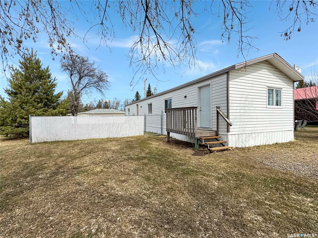 Property Photo: 375 2nd Street E SK S0M 1X0