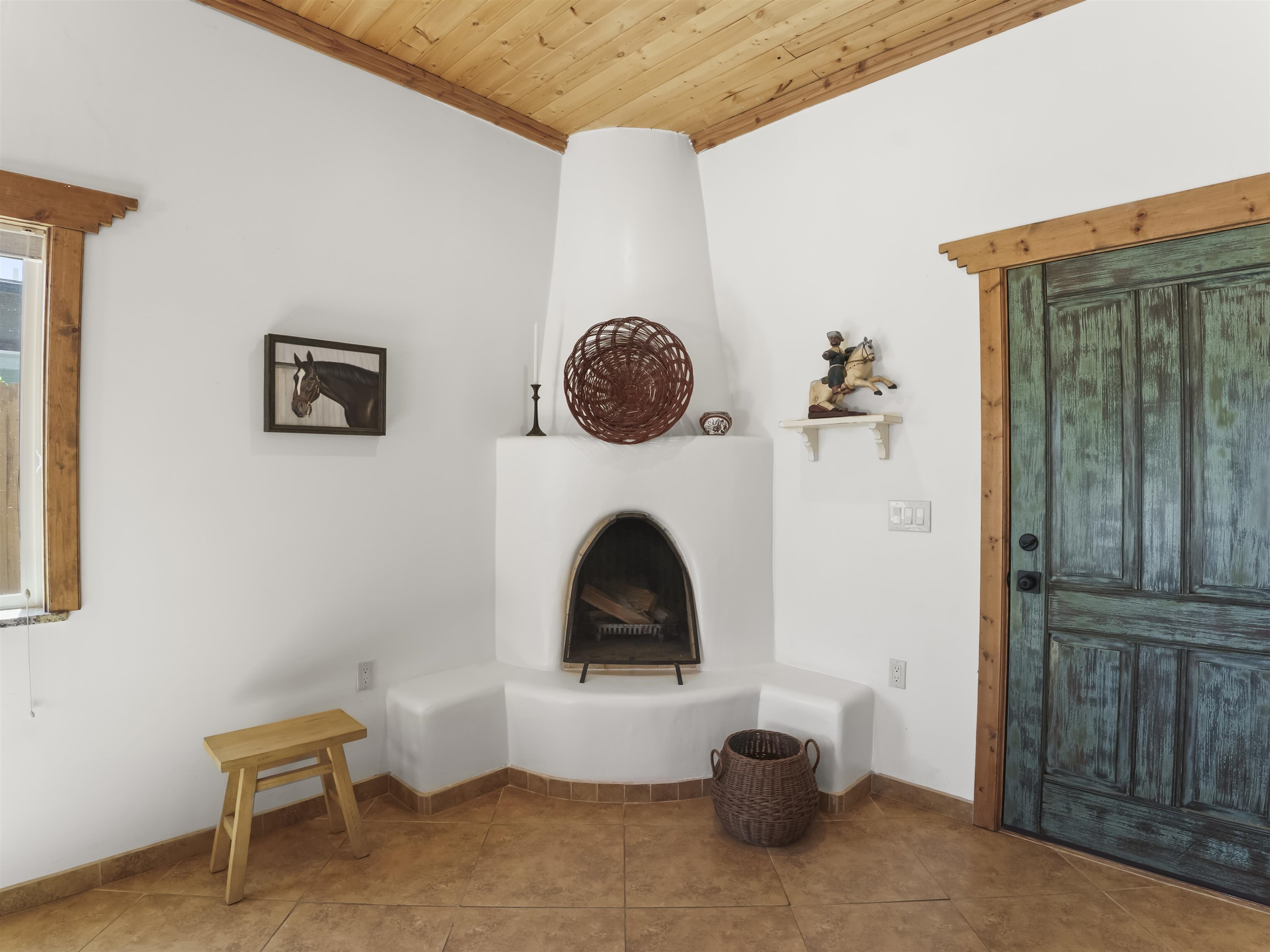 Property Photo:  211 Las Olas Dr  NM 87571 