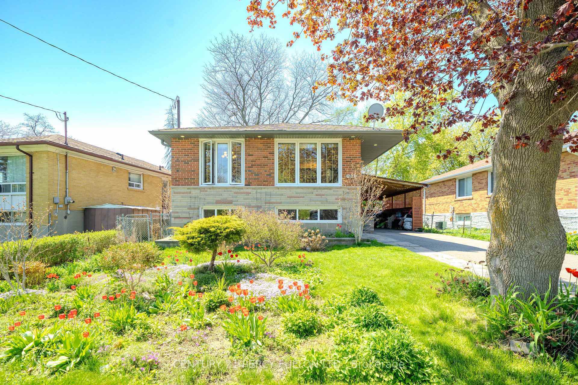98 Mossbank Drive  Toronto ON M1G 2C7 photo