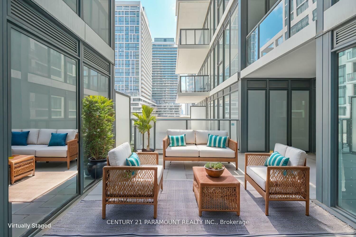 Property Photo:  9000 Jane Street 220  ON L4K 2M9 