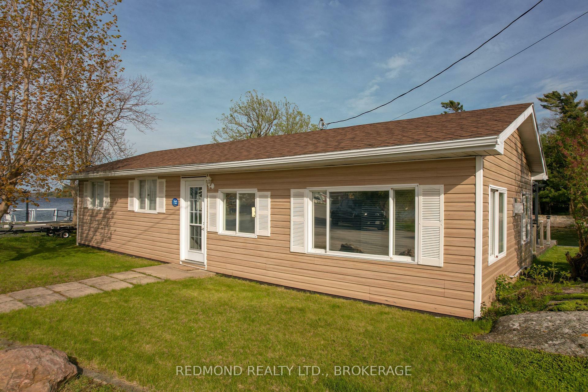Property Photo: 396 Howe Island Ferry Road S ON K7G 2V5