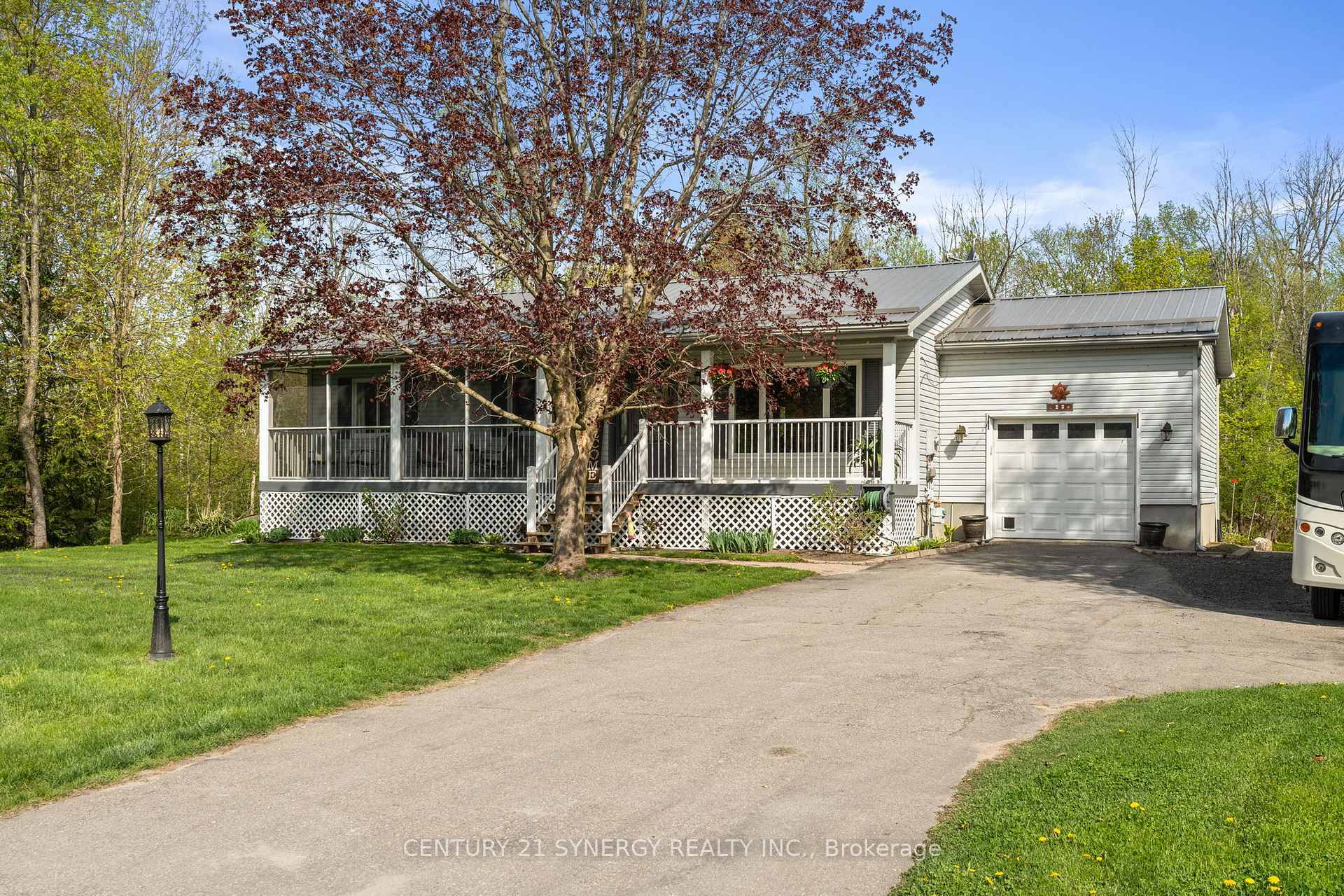 Photo de la propriété: 23 Blue Spruce Crescent ON K0G 1J0