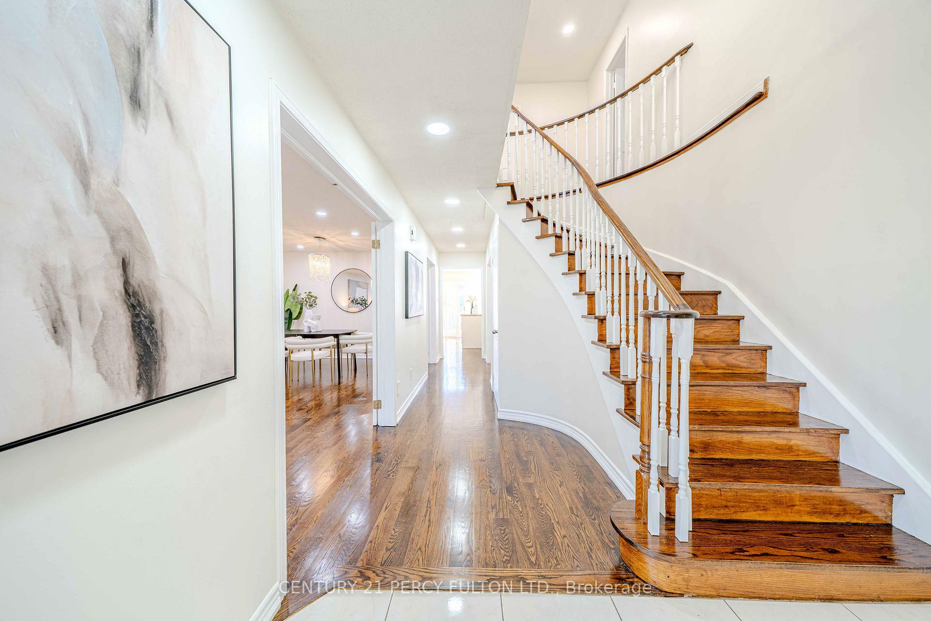 Photo de la propriété: 45 Oak Knolls Crescent ON M1B 4V5