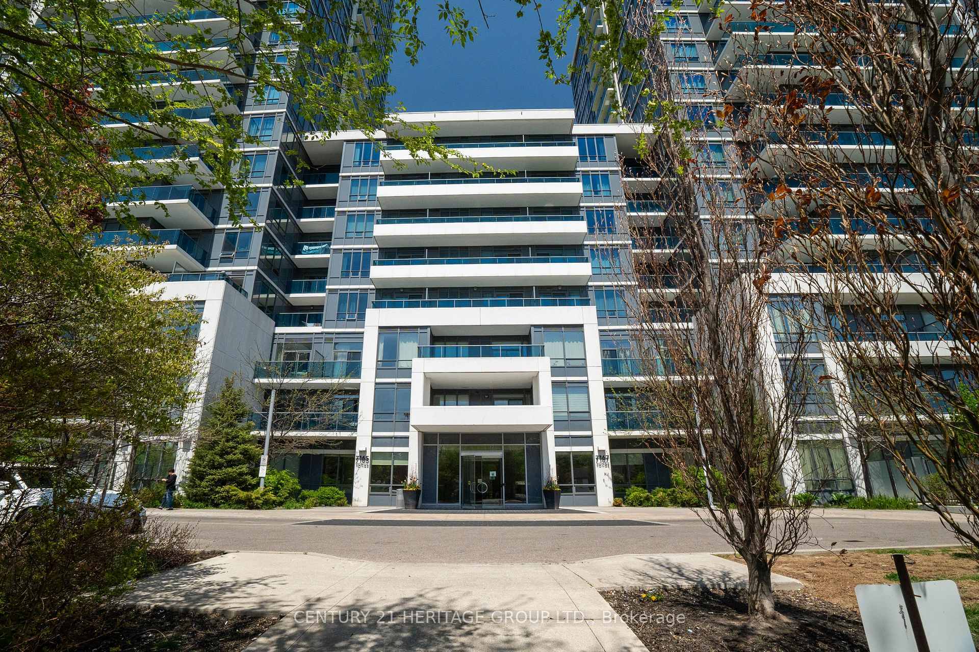 Photo de la propriété:  7165 Yonge Street 1615  ON L3T 0C9 