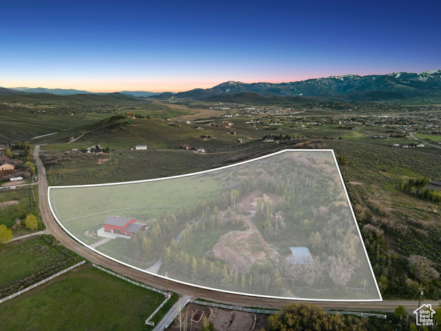 Property Photo: 8819 Highfield Rd 61 UT 84098
