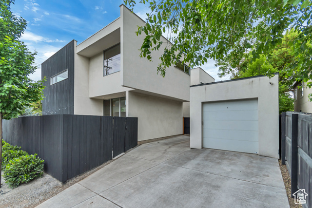 Property Photo: 608 S 400 E UT 84111