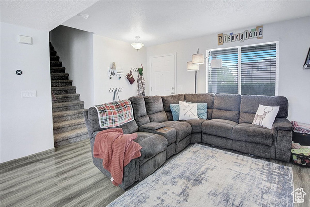 Property Photo: 178 W Heidelberg Pl N UT 84074