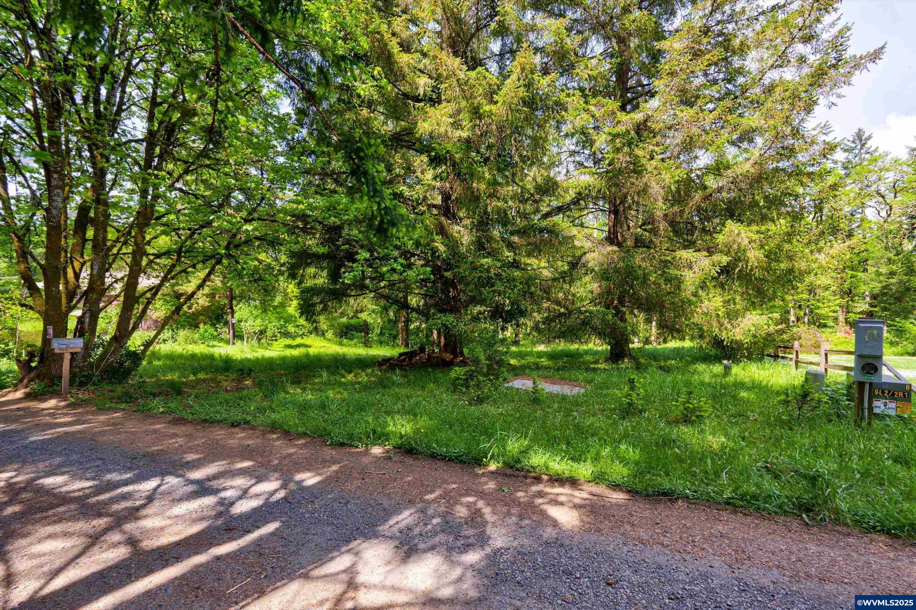 Property Photo: * NW Wild Rose Dr OR 97330