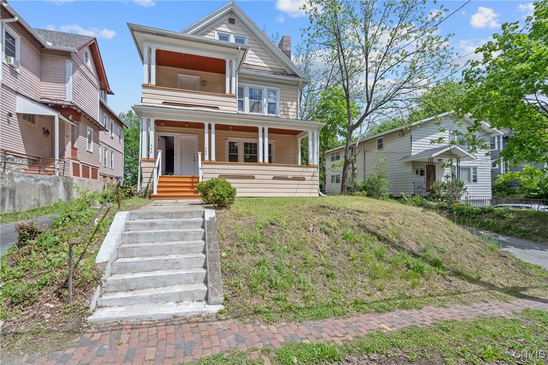 Property Photo: 944 Bellevue Ave NY 13204