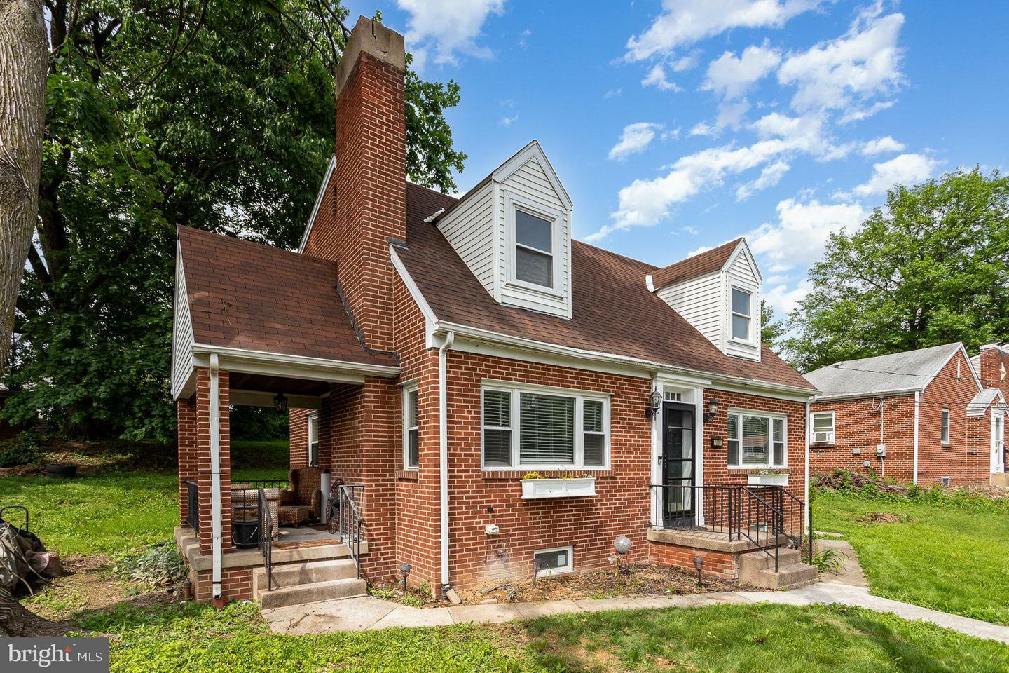 Property Photo: 2808 Hillside Street PA 17109