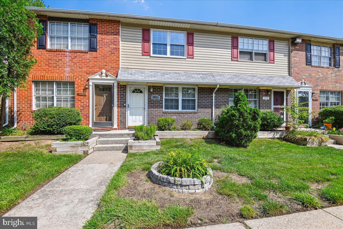 Property Photo: 592 Belmawr Place MD 21108