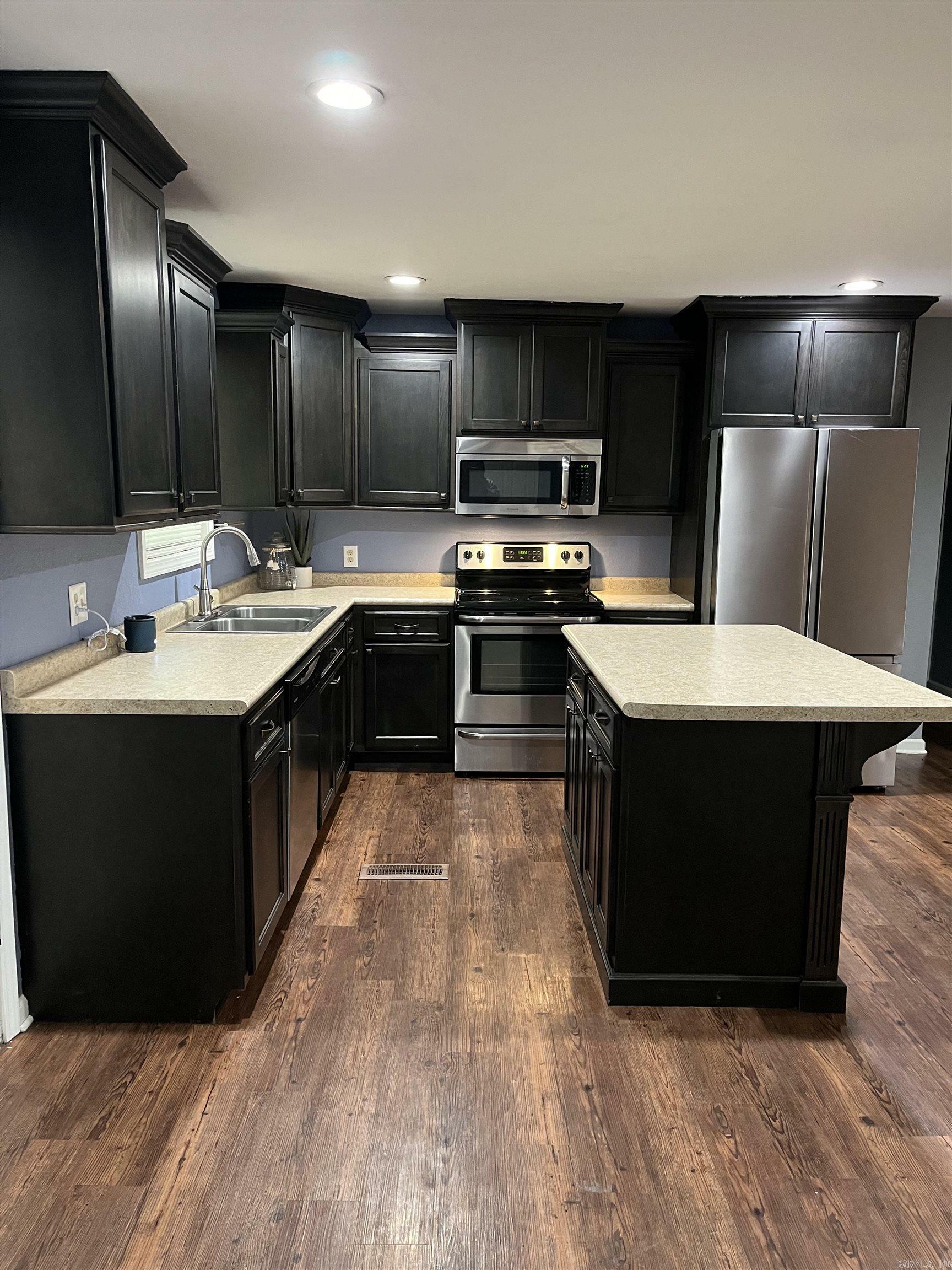 Property Photo: