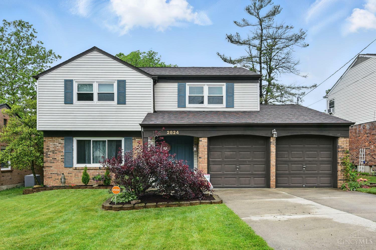 Property Photo: 2824 Westonridge Drive OH 45239