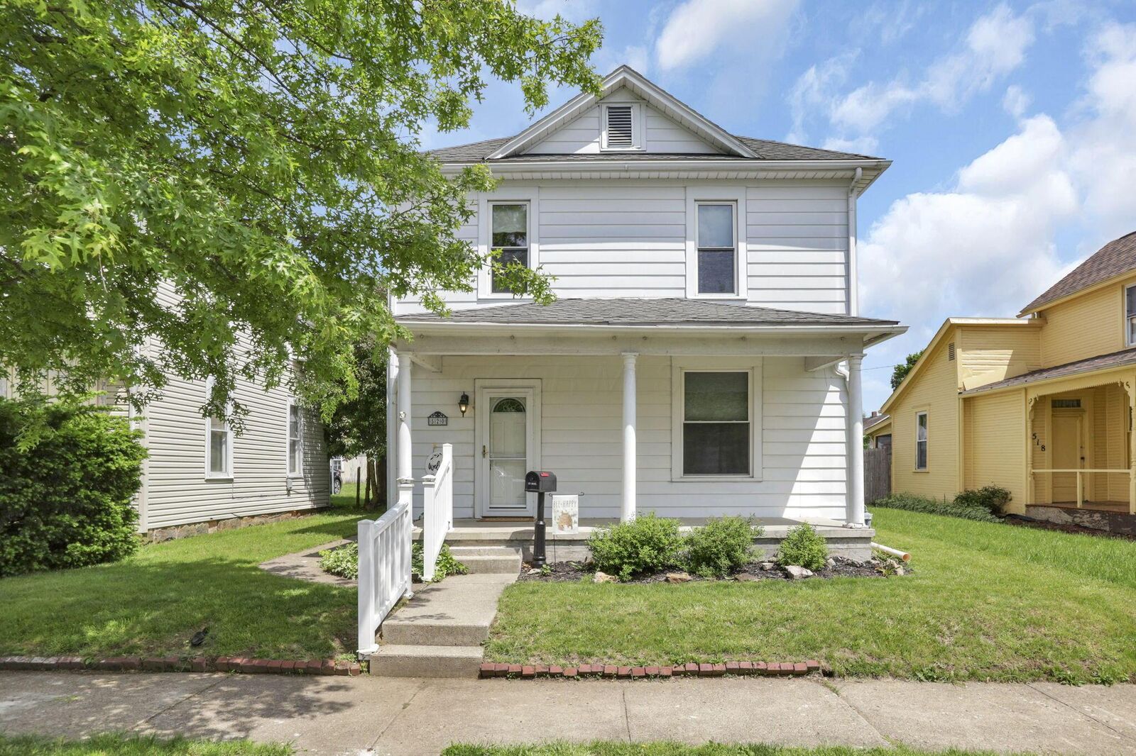 Property Photo:  520 Oakwood Avenue  OH 43130 