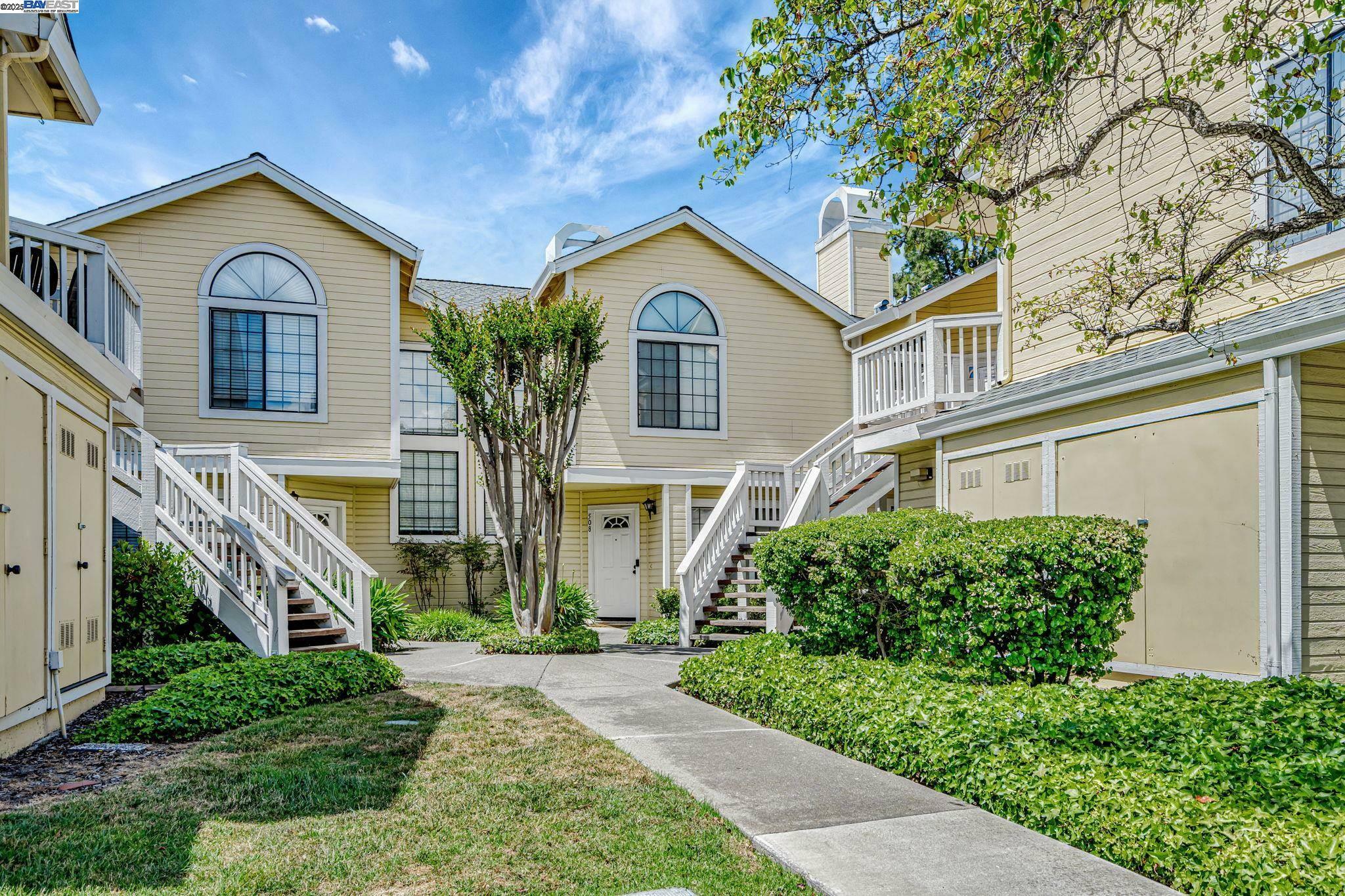 Property Photo: 509 Devonwood CA 94547