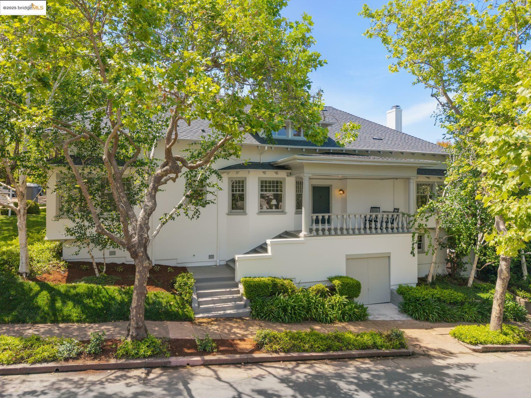 Property Photo:  101 Bonita Ave  CA 94611 