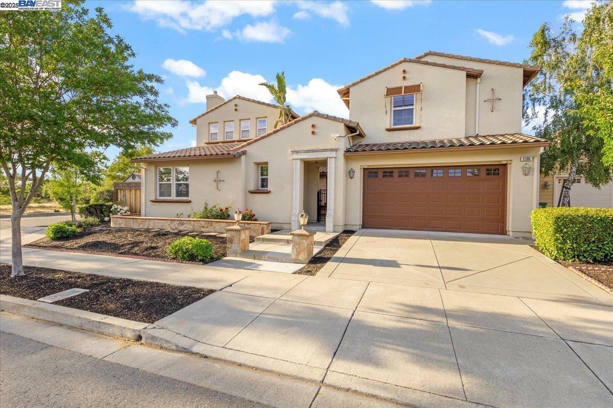 Property Photo: 2396 Keats Ln CA 94582
