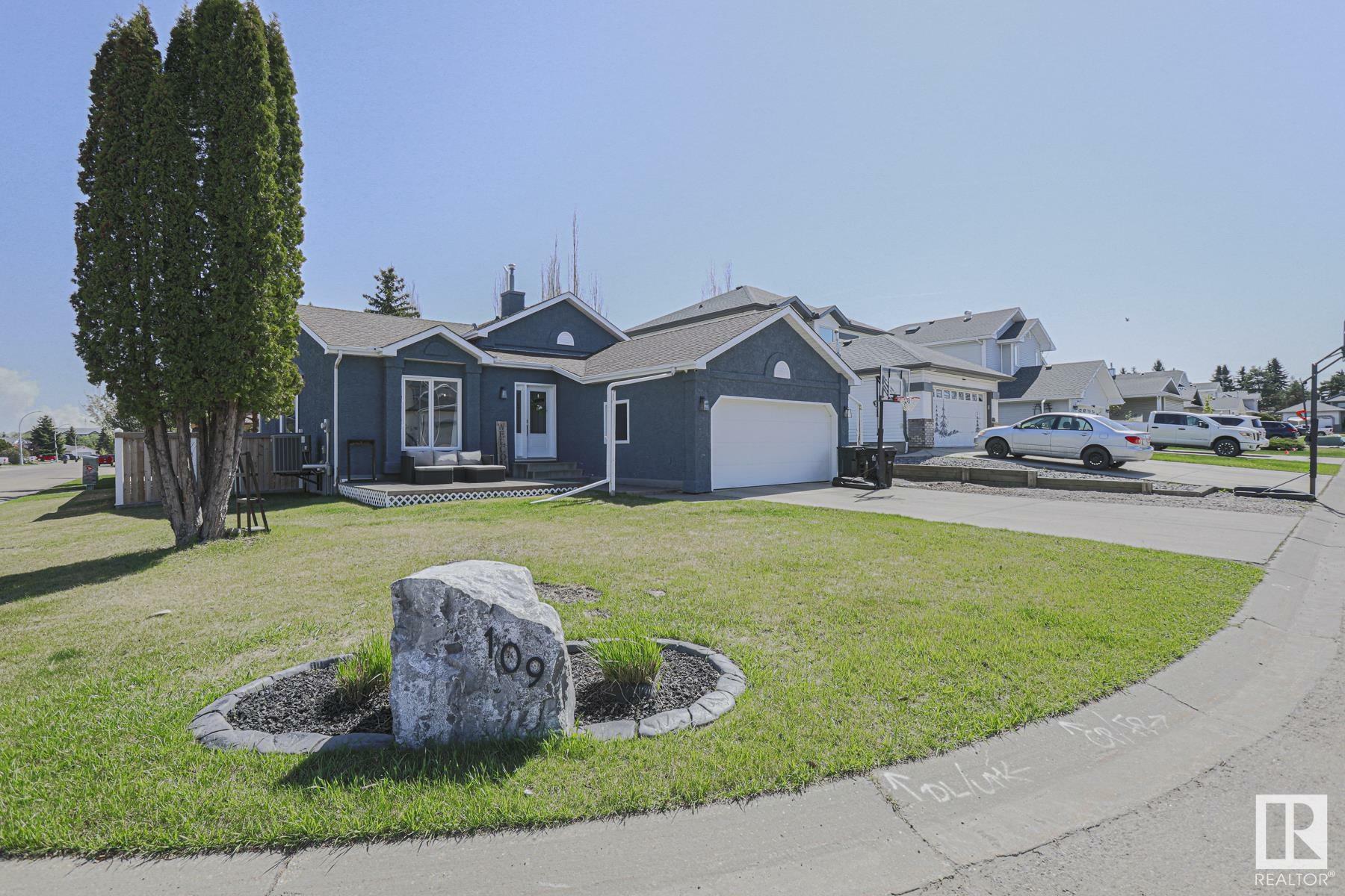 109 Woodside Crescent  Spruce Grove AB T7X 3E4 photo