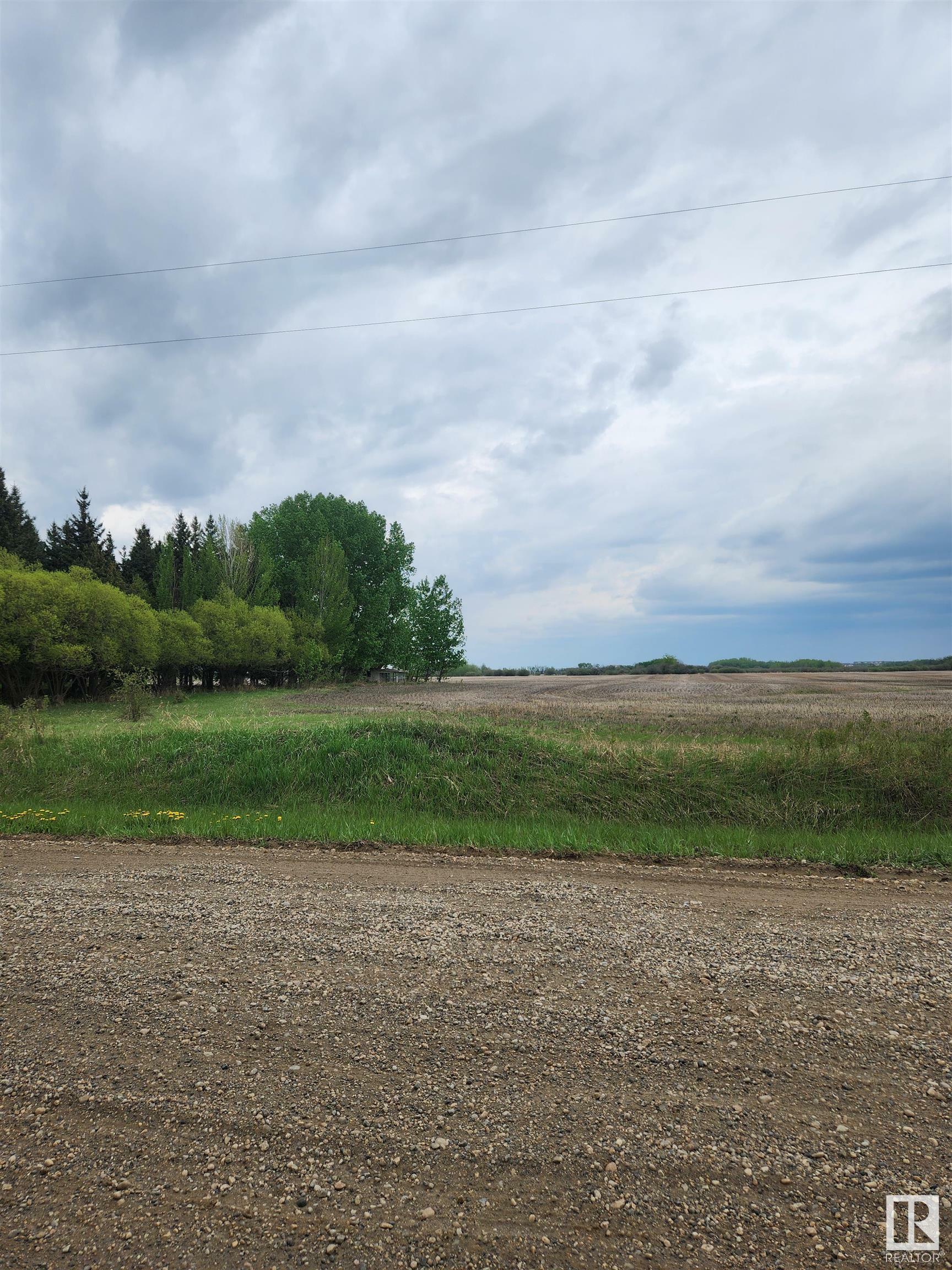 Property Photo:  54227 Rge Rd 225  AB T8T 0C9 