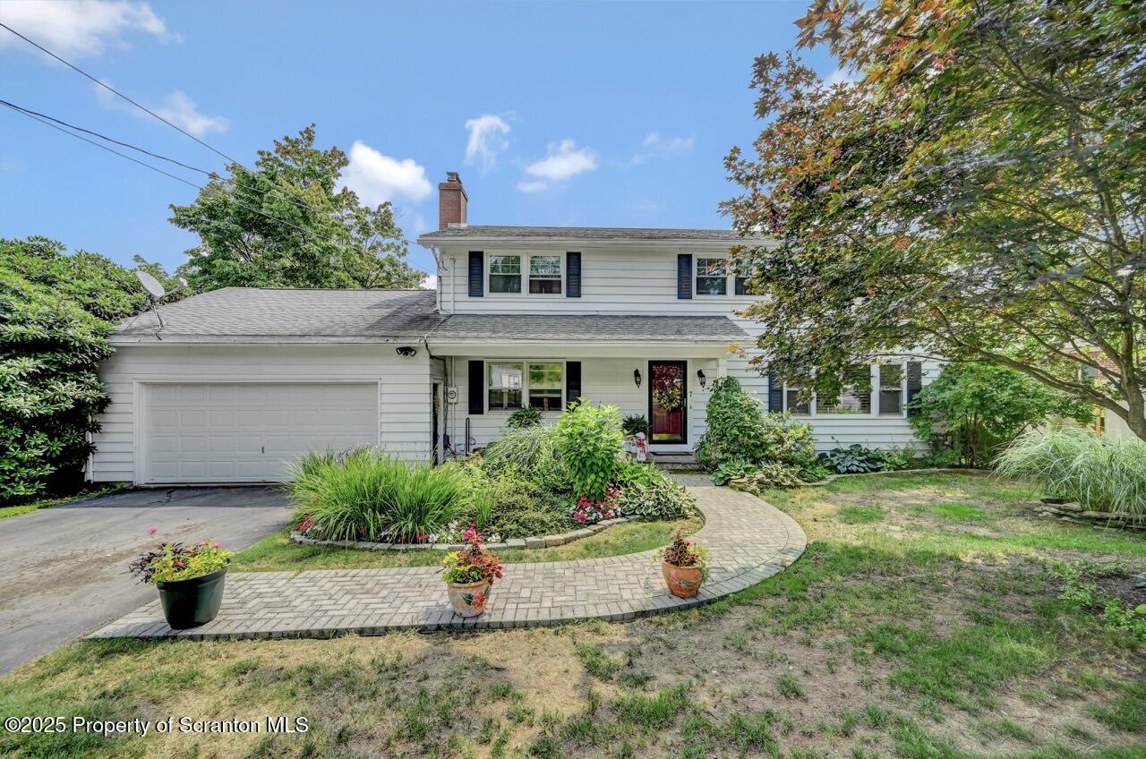Property Photo: 7 Lakeside Drive PA 18411