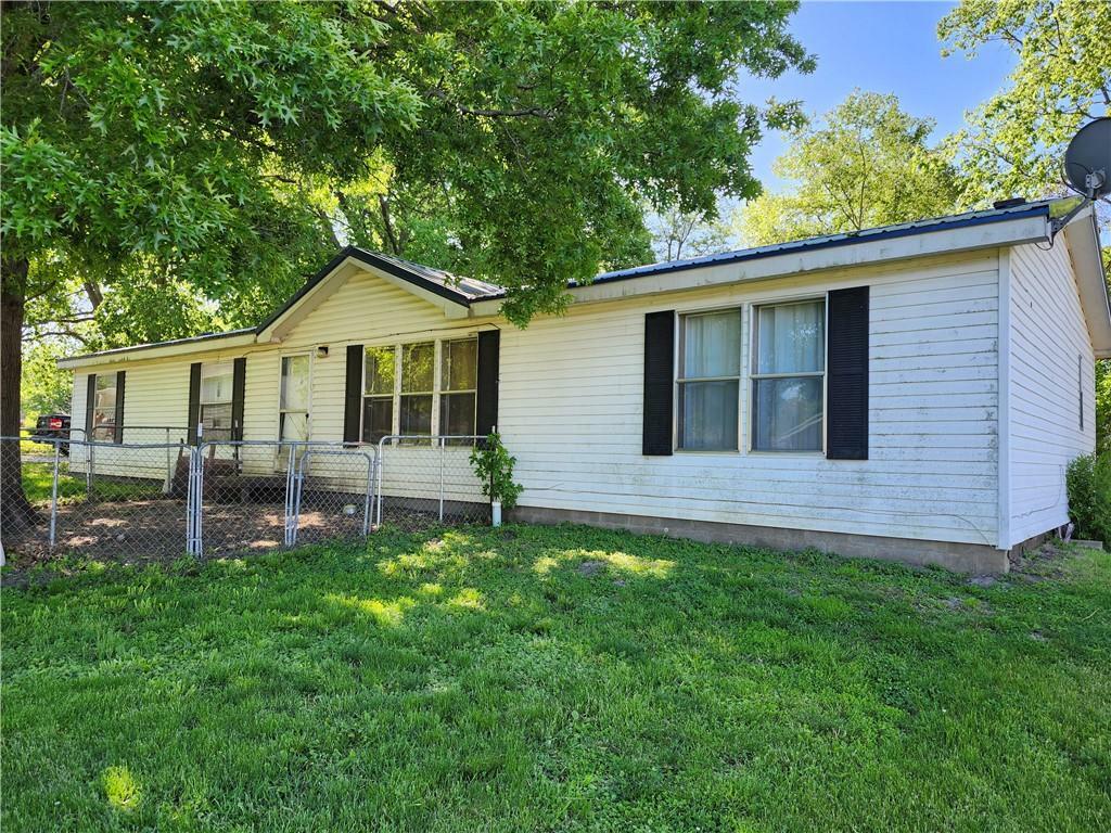 Property Photo:  708A Prichard Street  MO 64673 