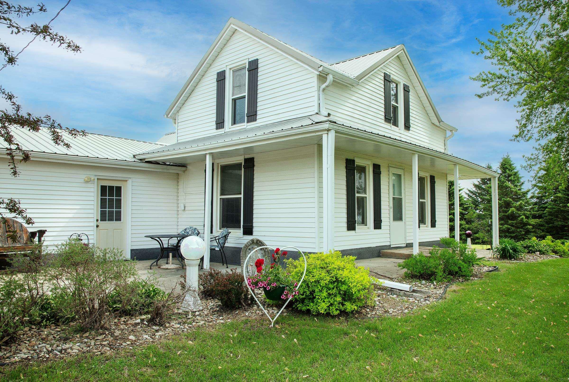 2415 110th Street  Fredericksburg IA 50630 photo