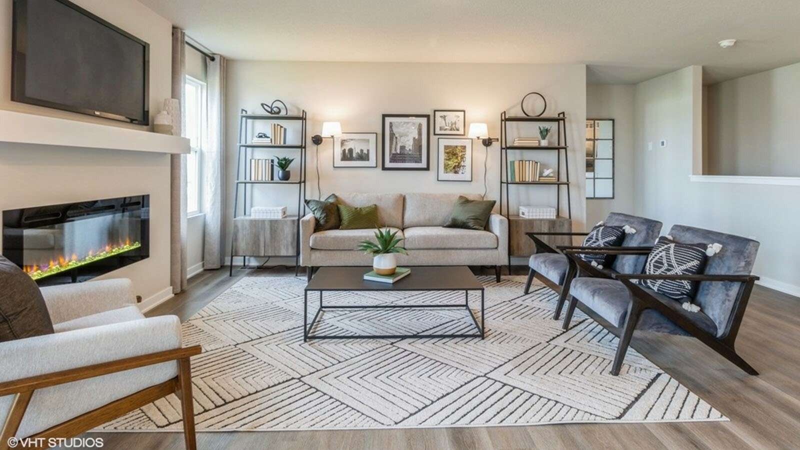 Property Photo: 4304 NE 12th Street IA 50021